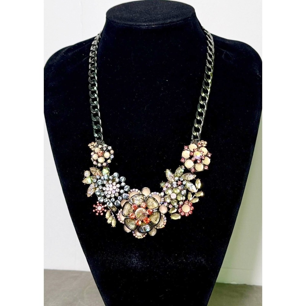 Joan Rivers statement necklace clusters of multi color floral rhinestones - Picture 6 of 8